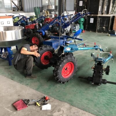 Greenhouse ditch ditch water and drought orchard agricultural tractor ride micro-cultivator, crawler rotary tiller, pastoral management and fertilization