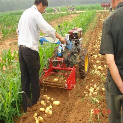 Onion Medicinal Materials Automatic Sieve Soil Harvester Carrot Garlic Digging Machine Multipurpose Small Potato Harvester
