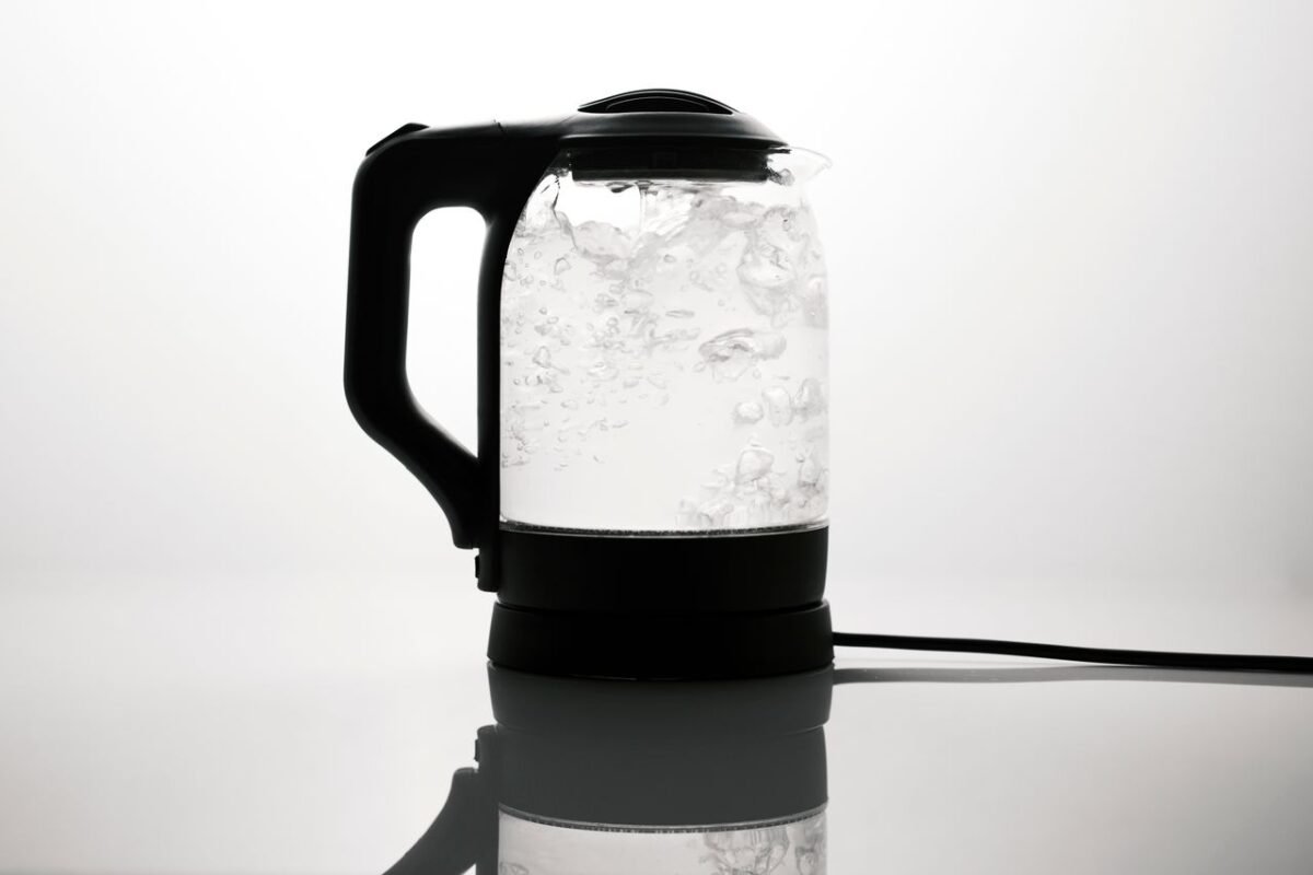 Glass electric kettle, a common small home appliance imported from China